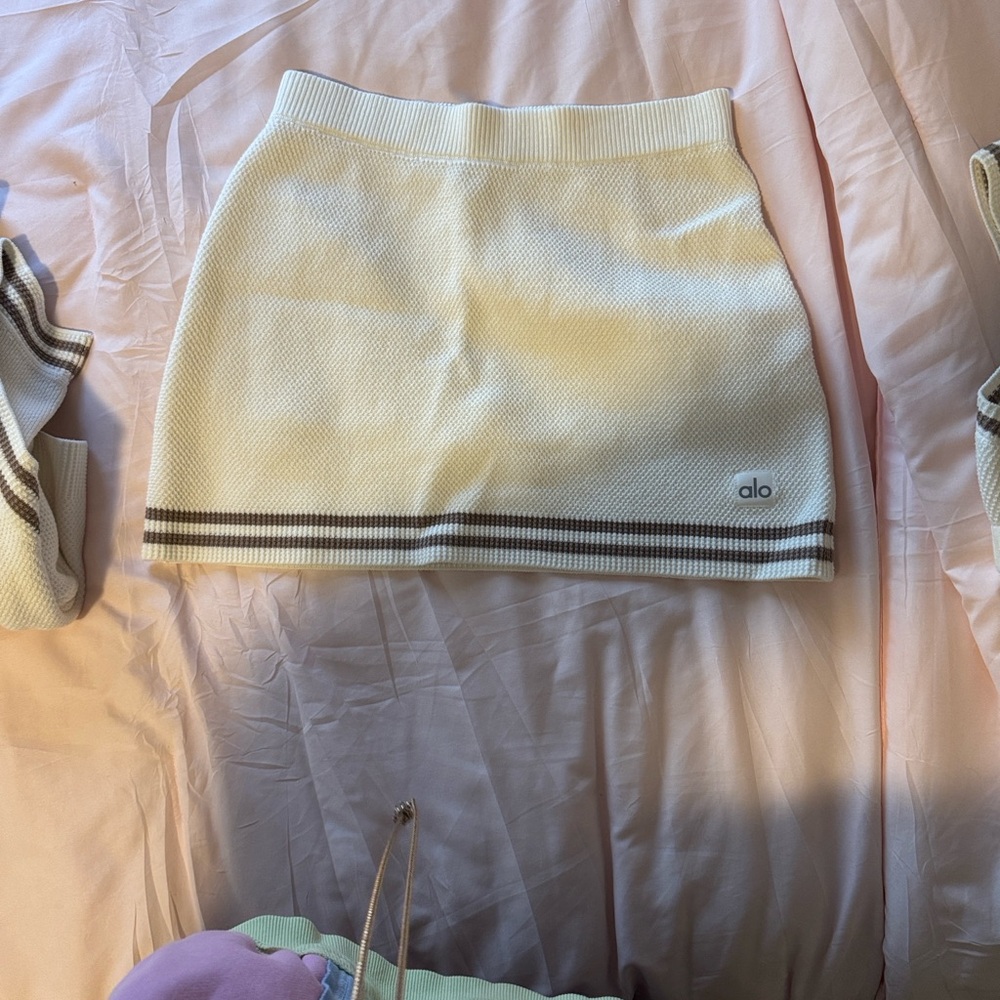 ALO Yoga Cream Mini Skirt with Brown Stripe